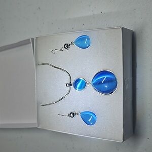 Necklace and Earring set